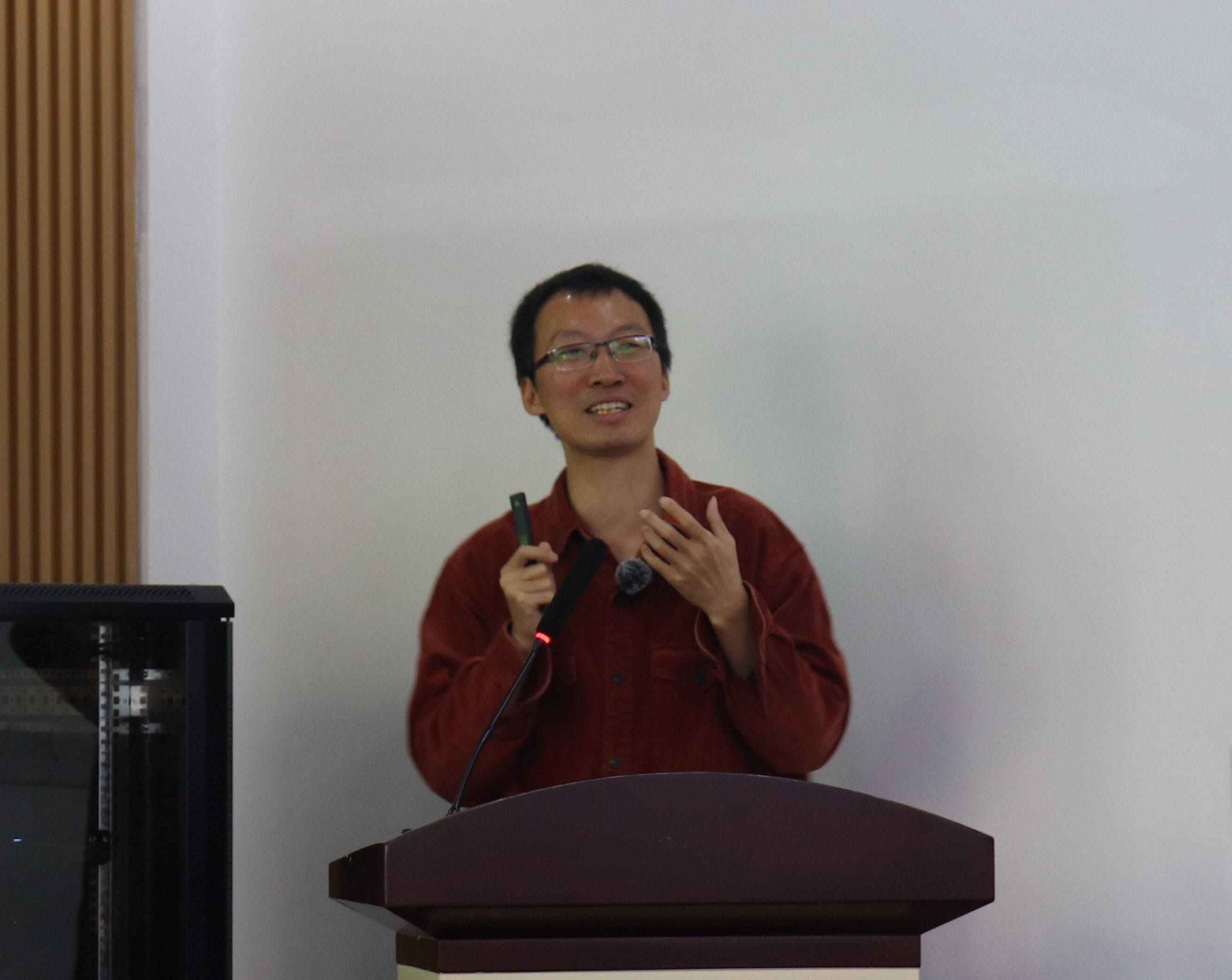 【高嶺講壇】暨南大學賴俊祚教授來校講學，探討網(wǎng)絡(luò)技術(shù)前沿研究與學科發(fā)展